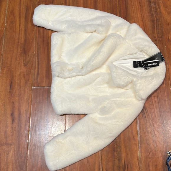 Jacket - Picture 1 of 4